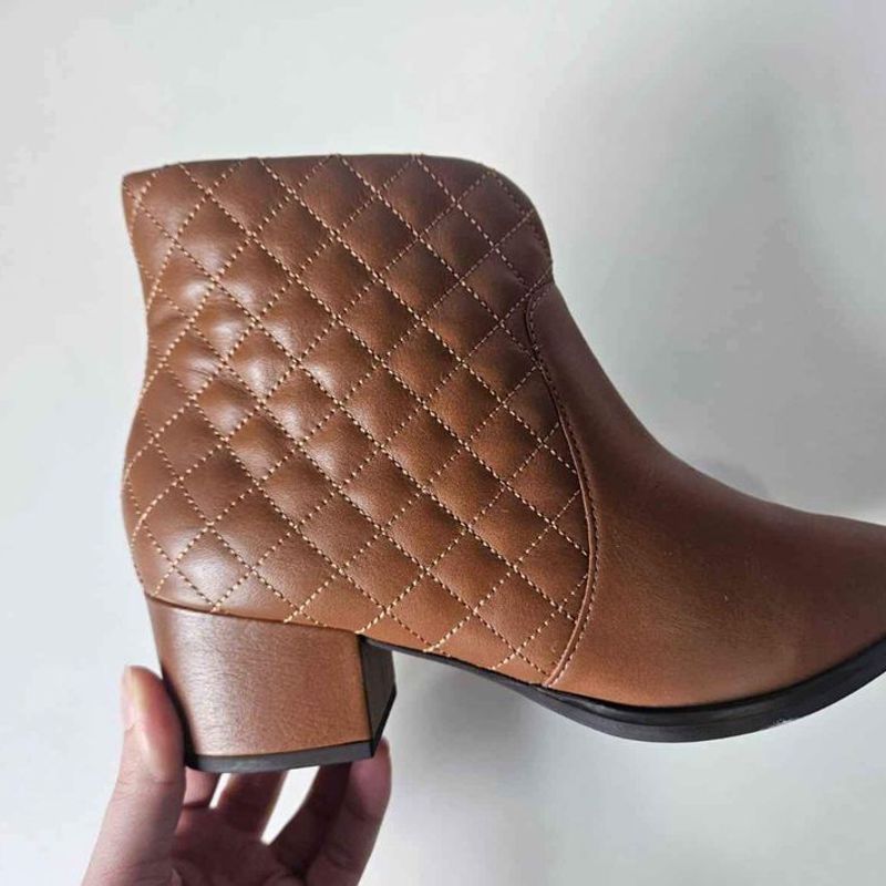 Bota Feminina Matelassê Zíper em Couro Marrom Canela Nº35