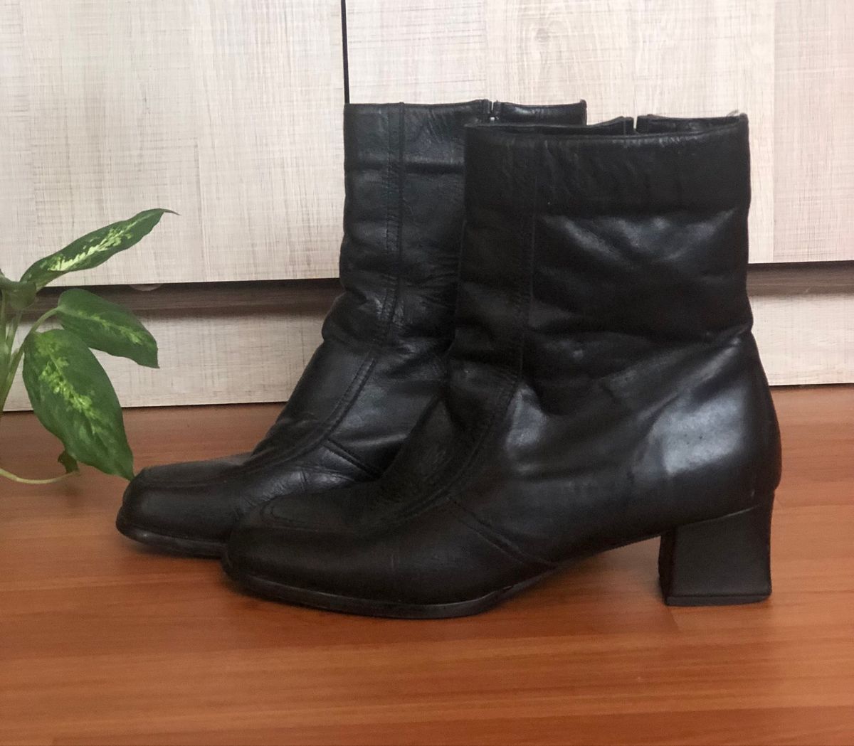 Bota feminina discount forrada por dentro