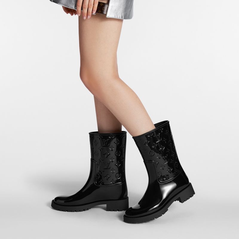 Botas femininas usadas para 2024 vender