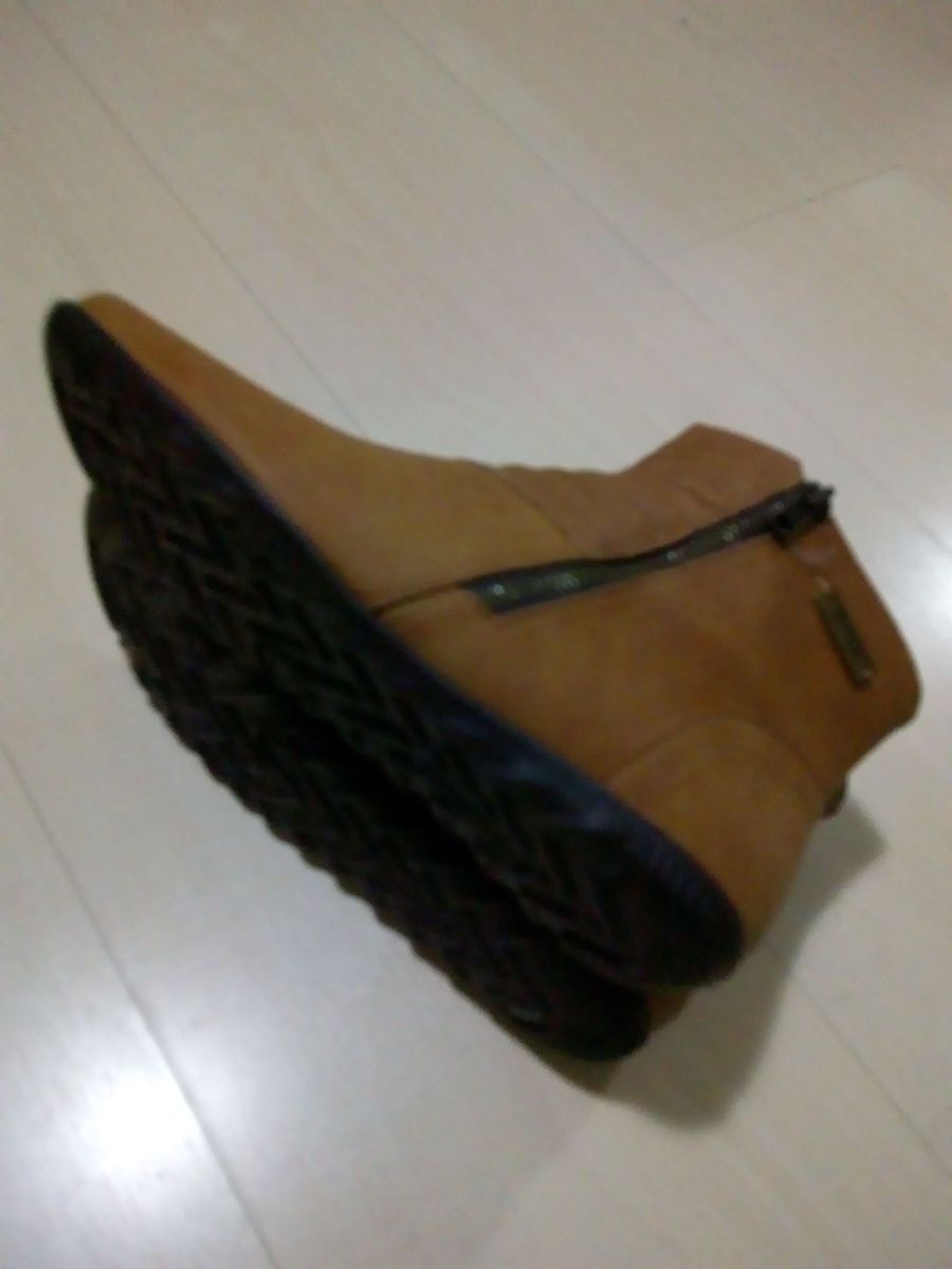 bota goofy bone caramelo