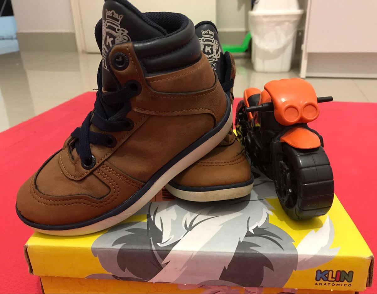 tenis bota infantil klin