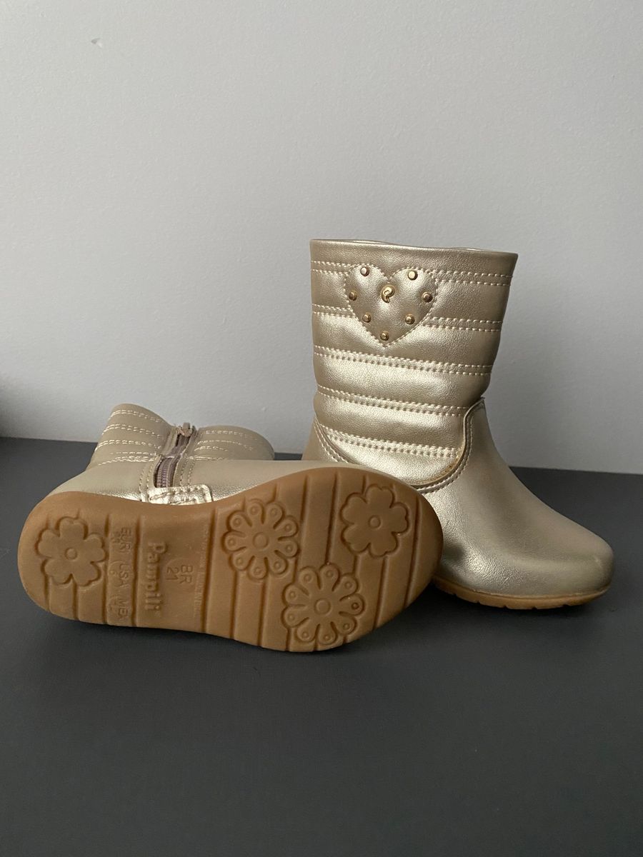 Bota pampili hot sale dourada