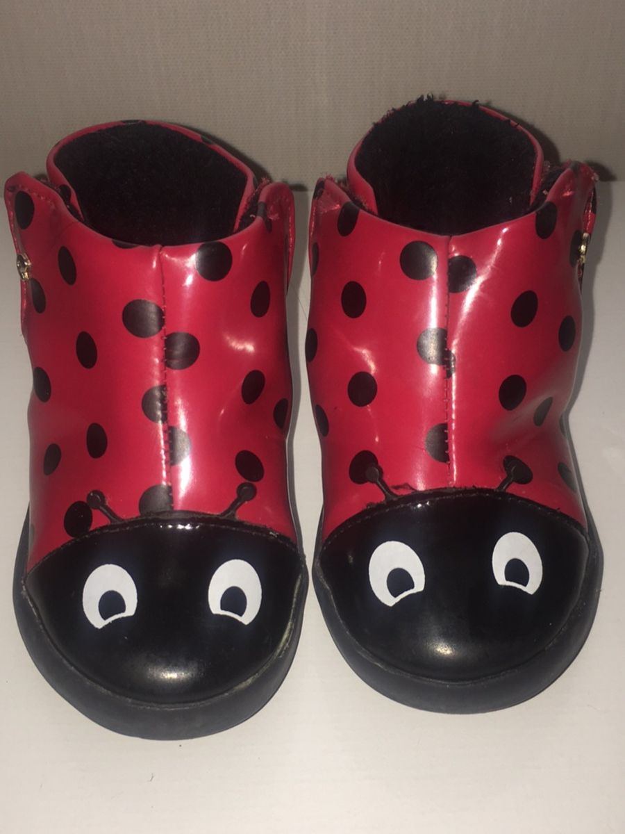 bota pampili joaninha