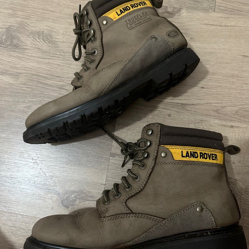 Botas best sale land rover