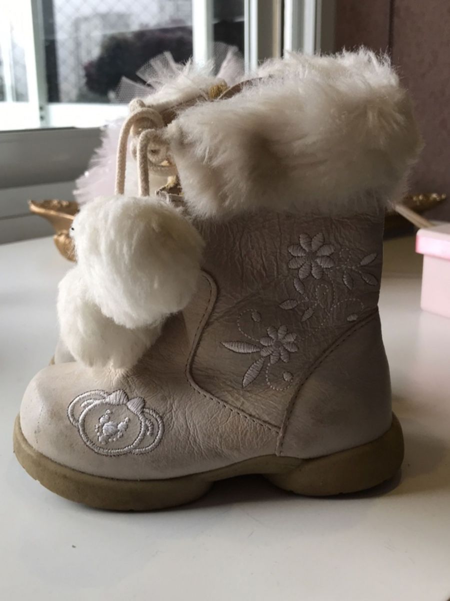 bota infantil de pelinho