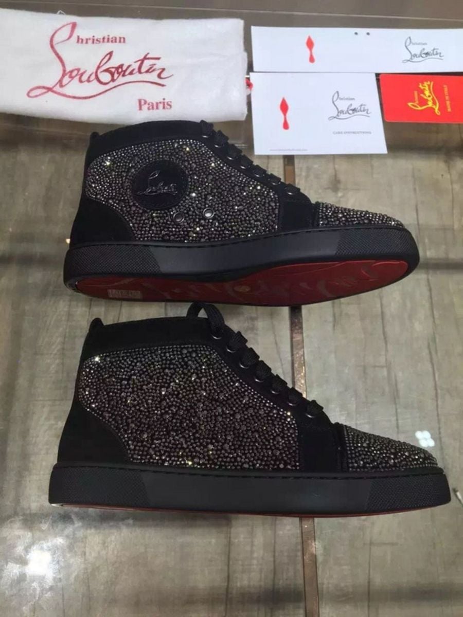 louboutin masculino preço