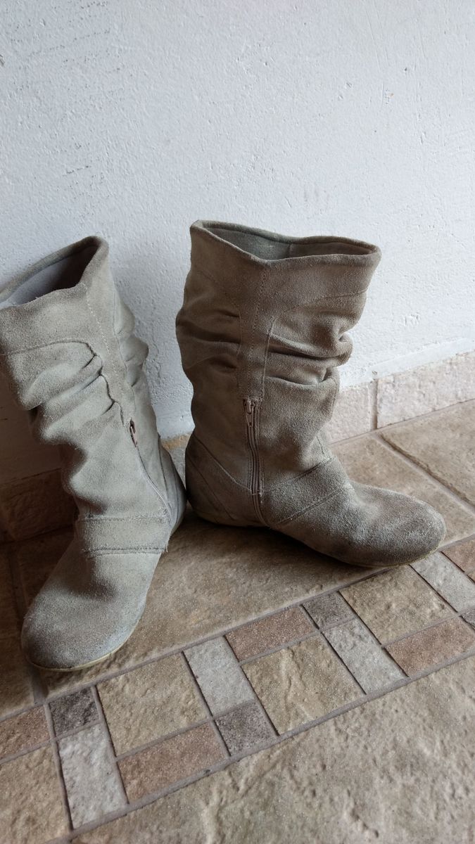 bota luilui camurça