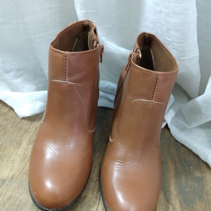 Botas galinha fashion morta preço