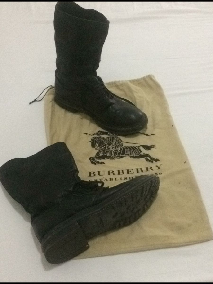 bota burberry masculina