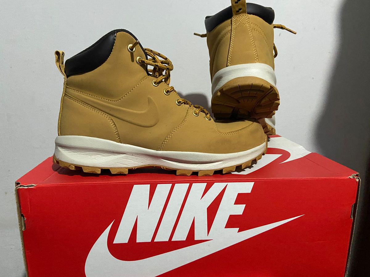 Bota masculina sale manoa leather nike