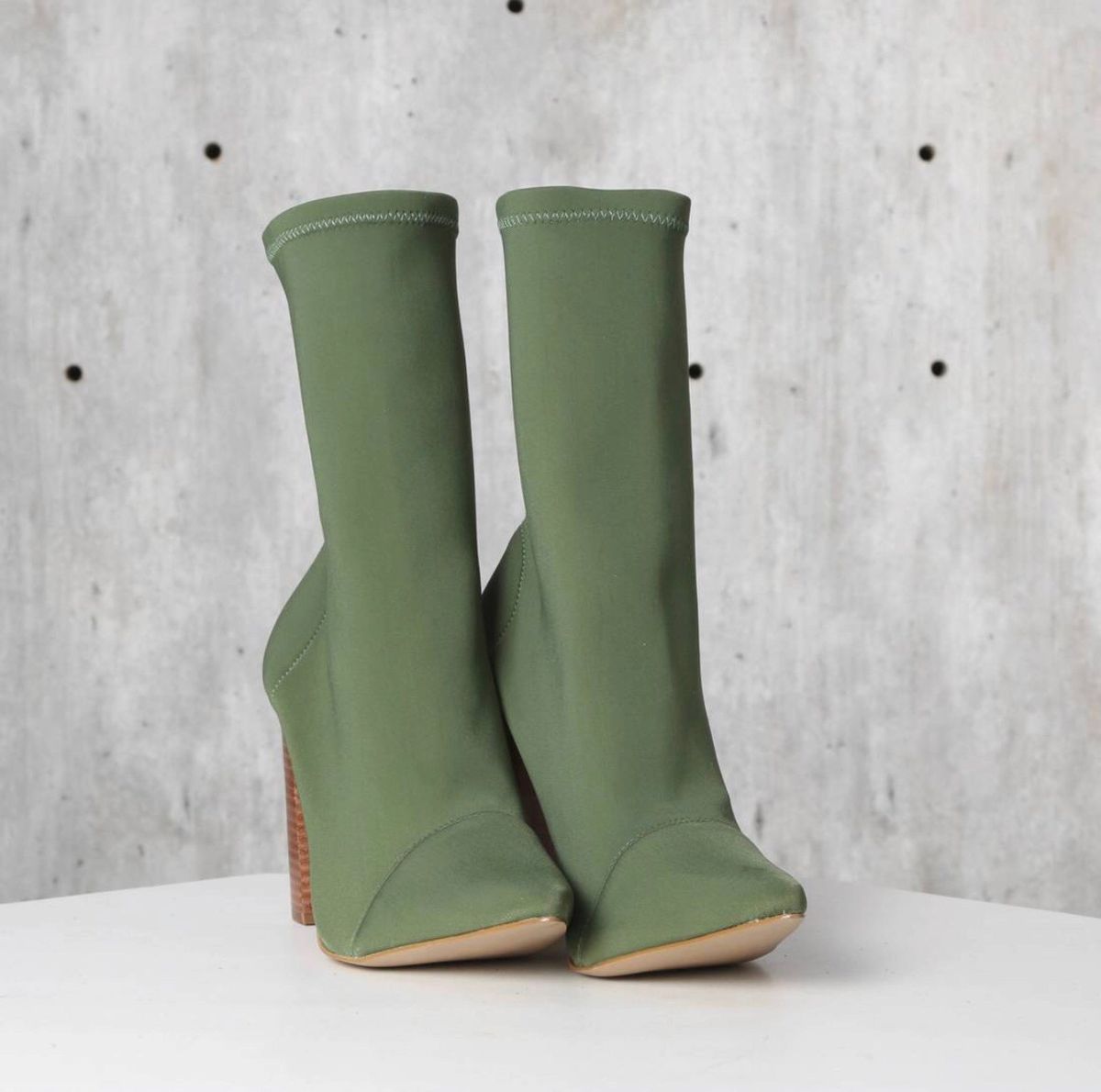 bota verde feminina