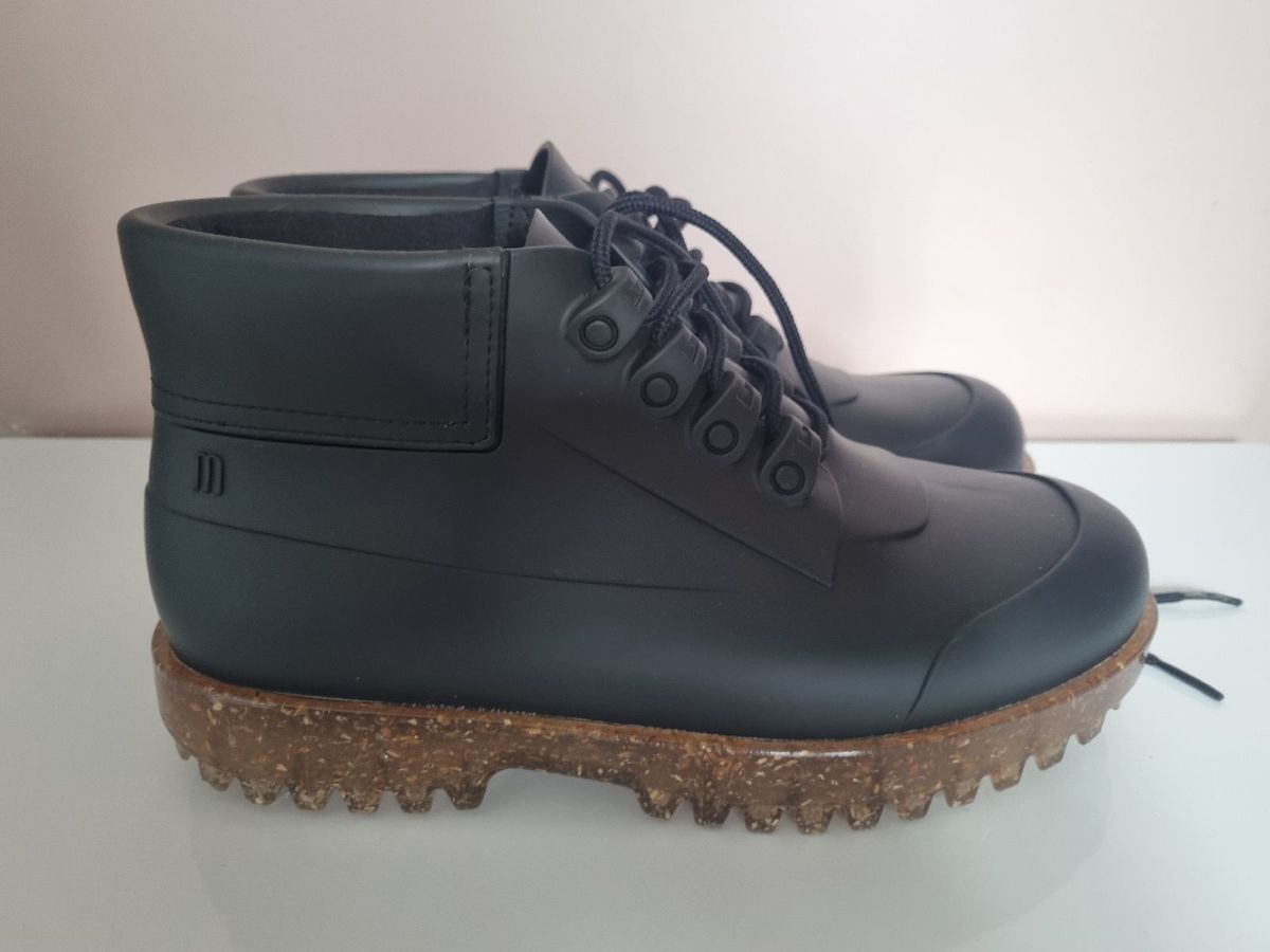 Bota melissa best sale cano baixo