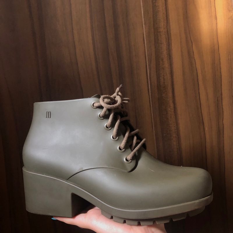 Bota melissa verde store militar