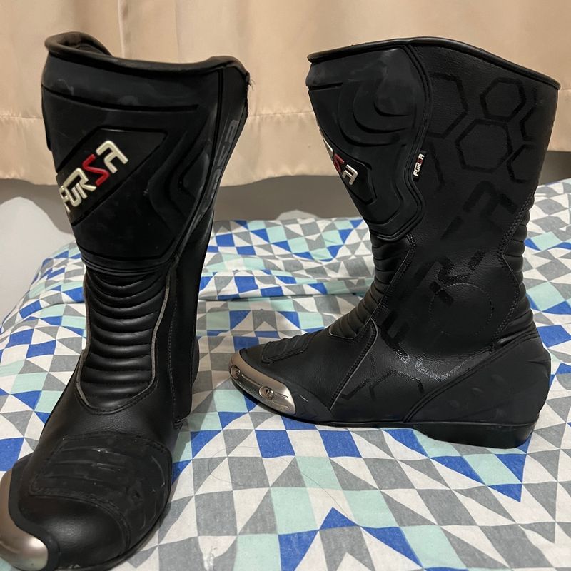 Bota clearance motociclista usada