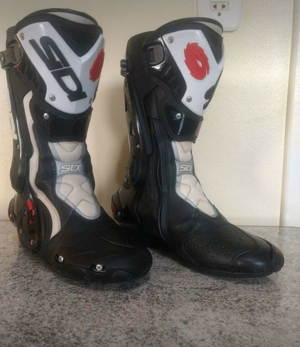 bota motociclista sidi