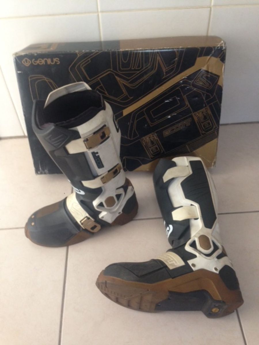 bota de motocross usada