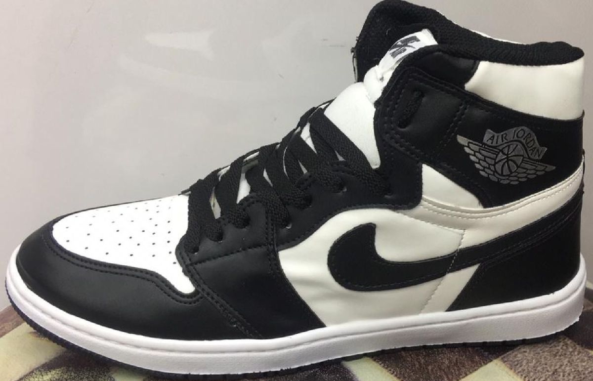 air jordan branco e preto