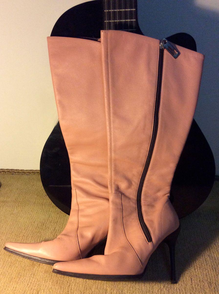 bota cano longo nude