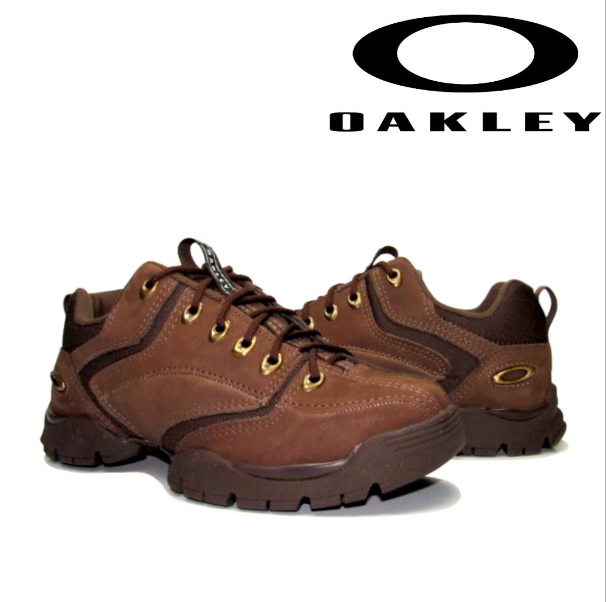 bota oakley adventure