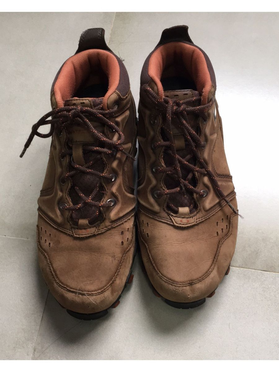 bota cano longo oakley