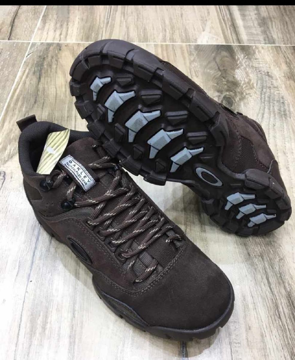 bota da oakley lançamento