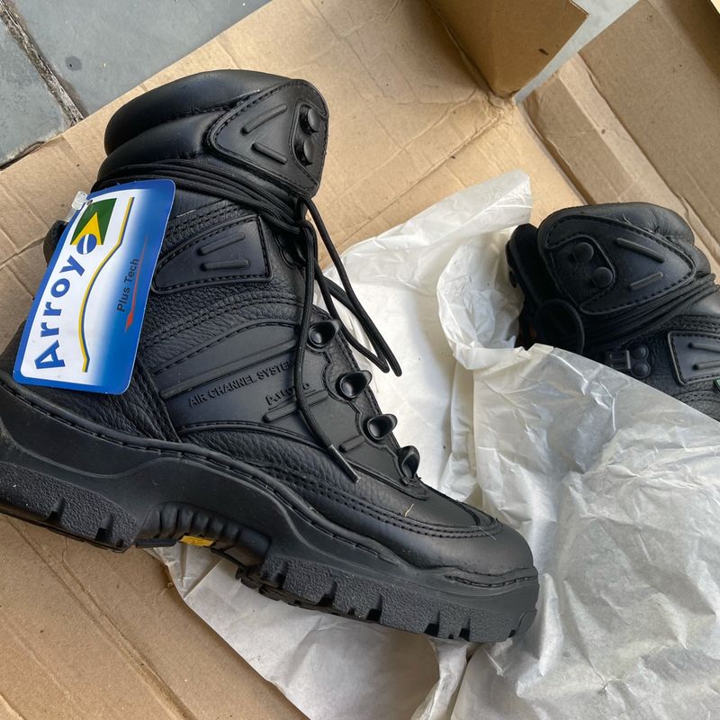 Bota arroyo clearance plus tech