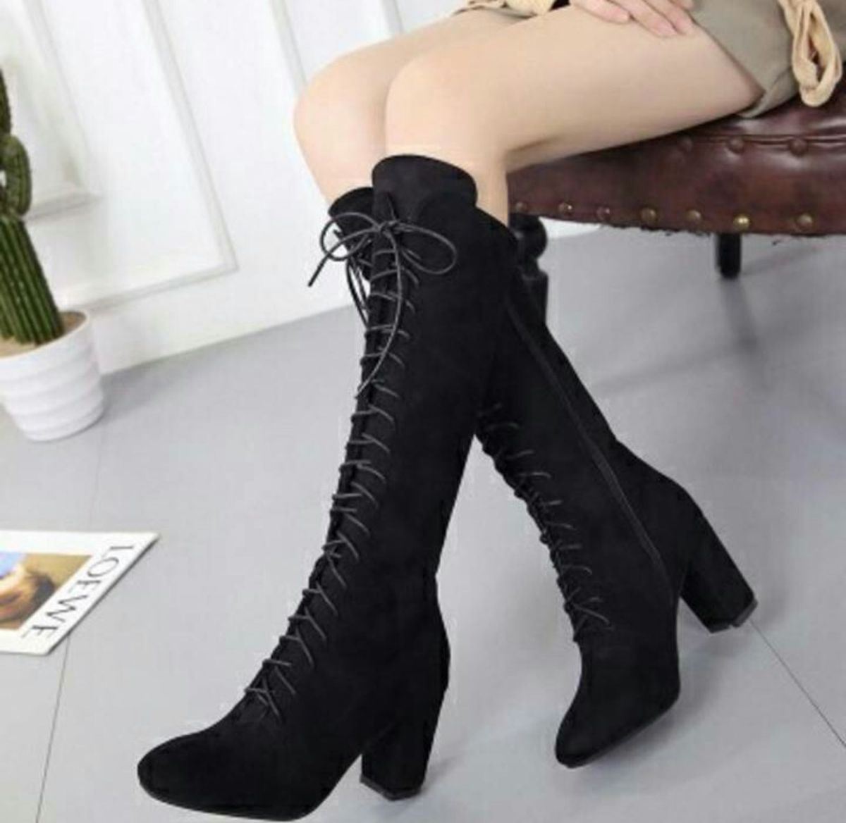 bota over com cadarço