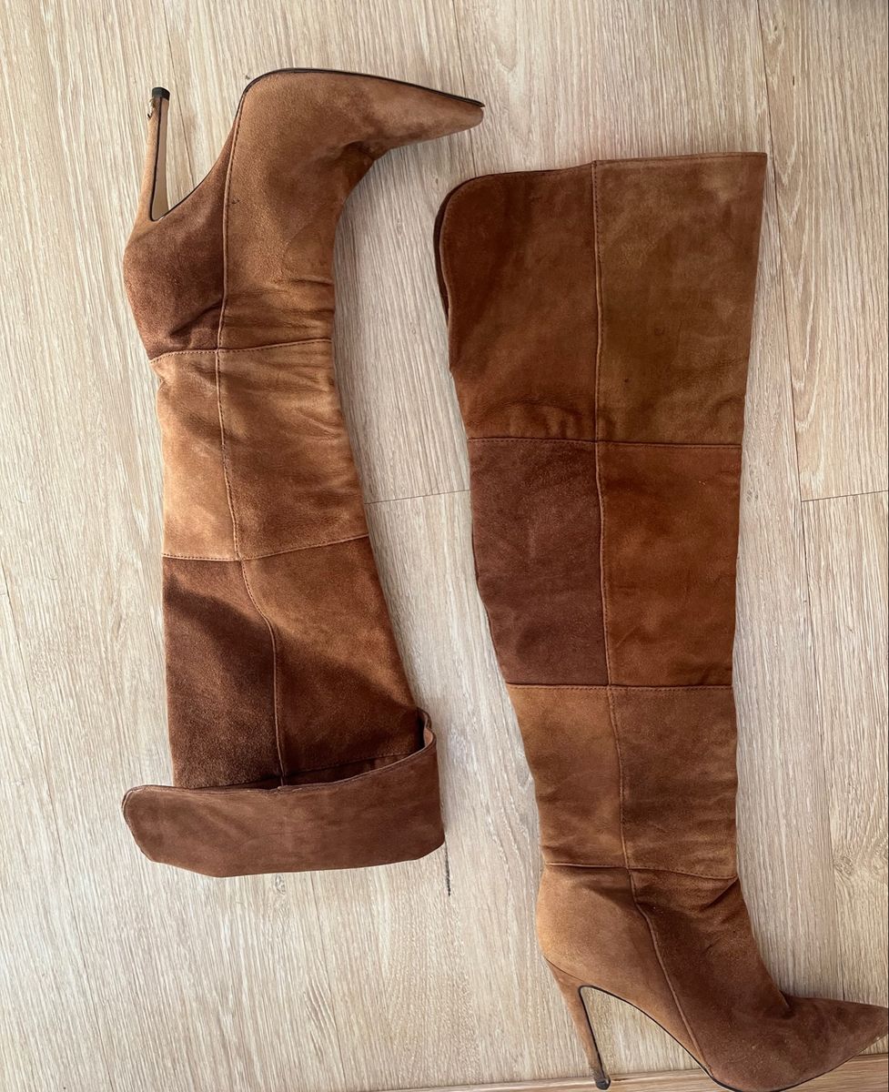 Bota Over The Knee Luiza Barcelos Camurça Marrom Luiza Barcelos