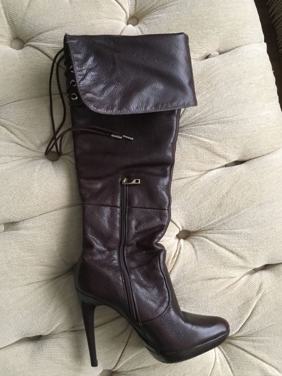 botas over luz da lua