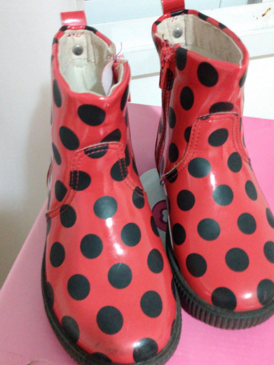 bota infantil ladybug