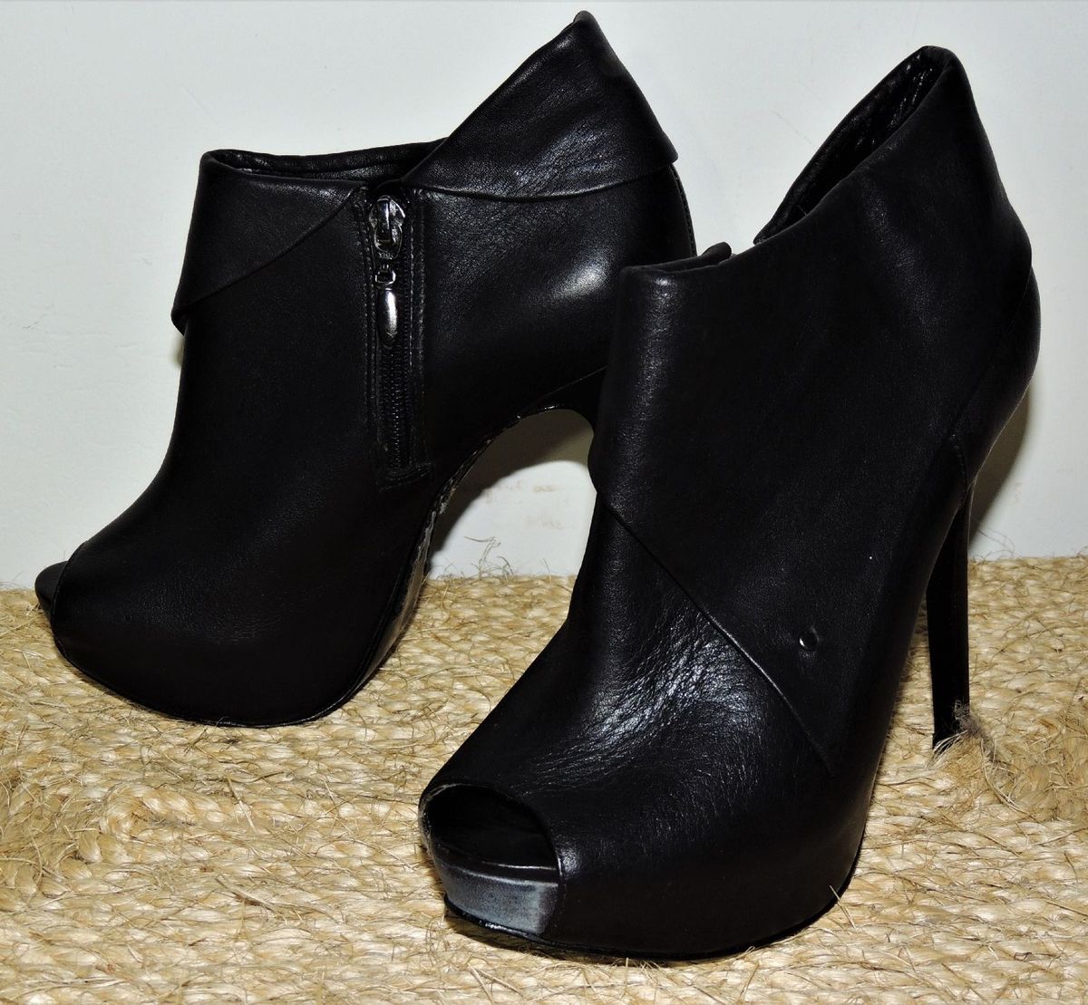 peep toe bota