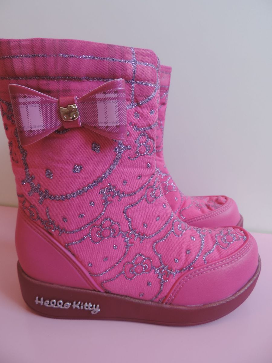 botinha hello kitty