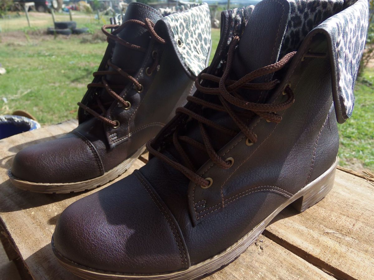 bota obra feminina