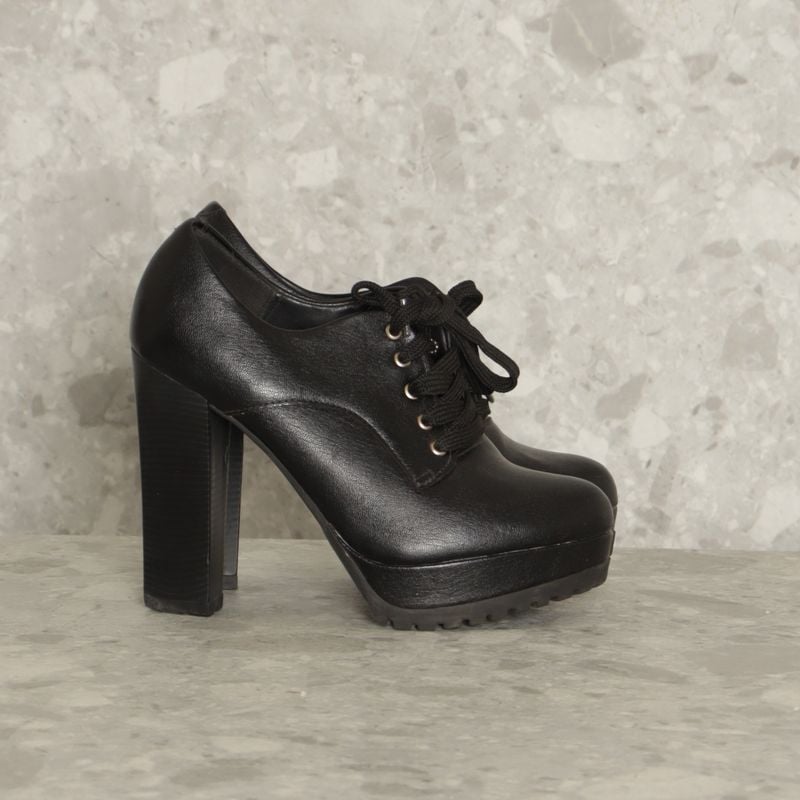 Ankle boot 2024 vizzano preta