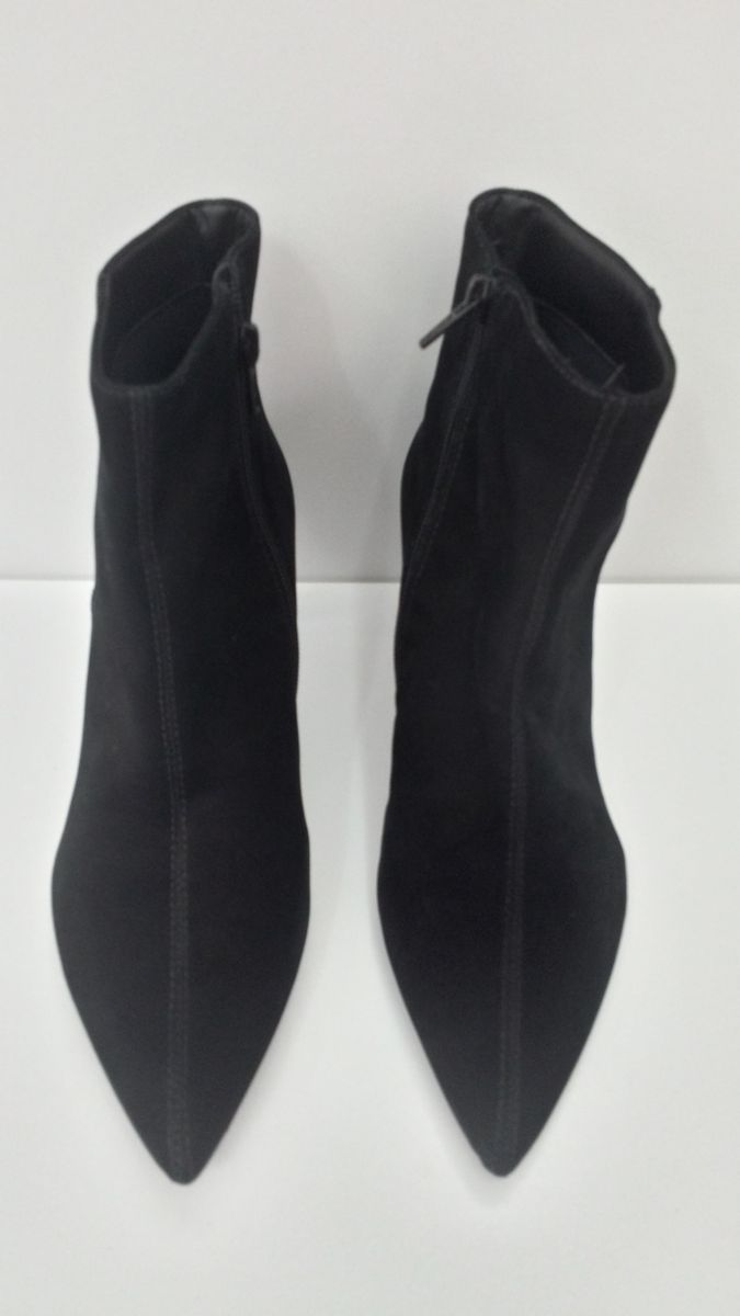 bota arezzo bico fino