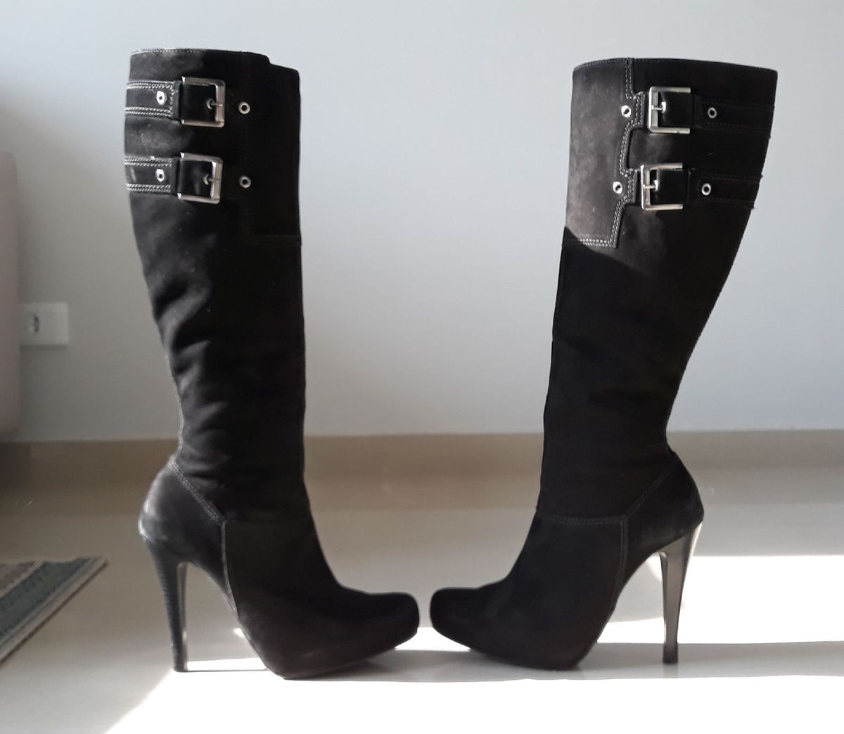 bota cano longo feminina via marte