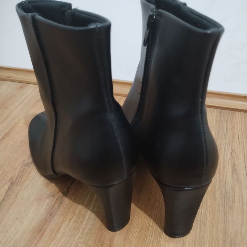 Marisa botas hot sale cano curto