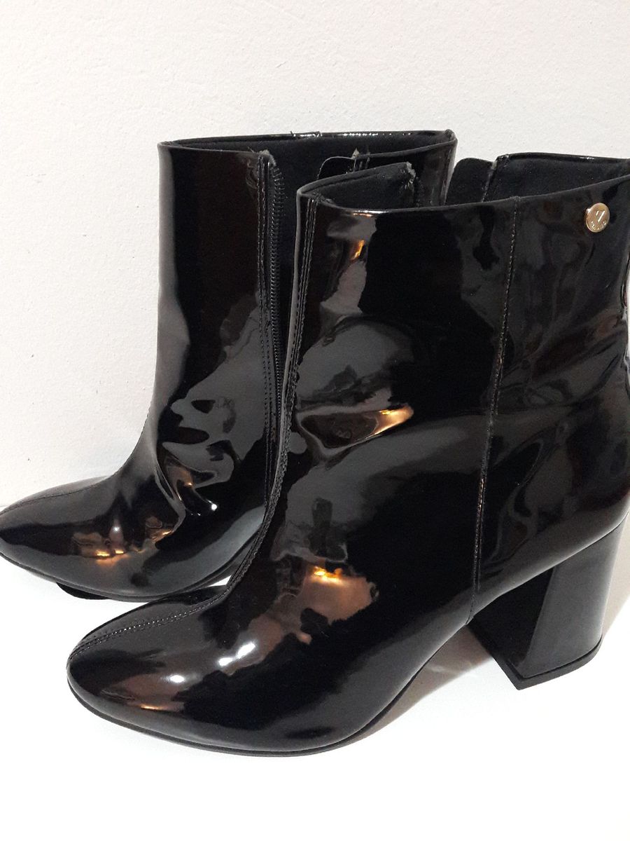 bota de vinil cano curto