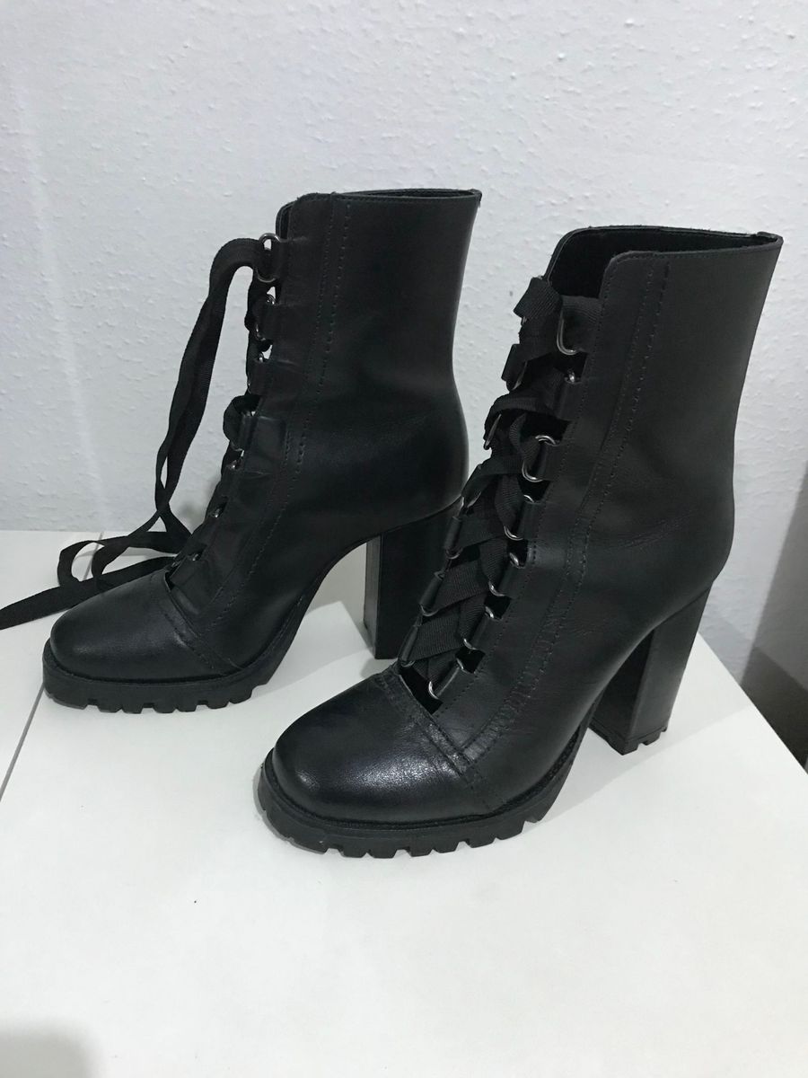 bota coturno feminina tratorada satinato