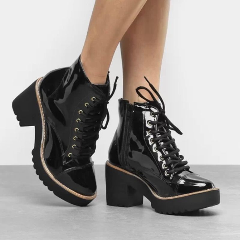 Bota Preta Couro Sintético Verniz Feminina Coturno Comfy Salto