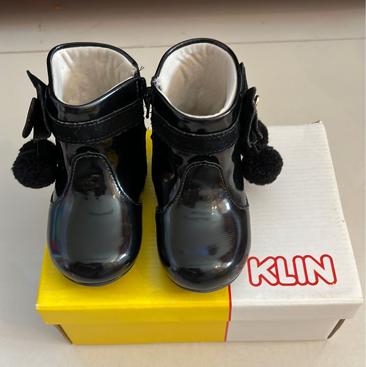 Bota Preta Verniz Klin Cal ado Infantil para Meninas Klin Usado