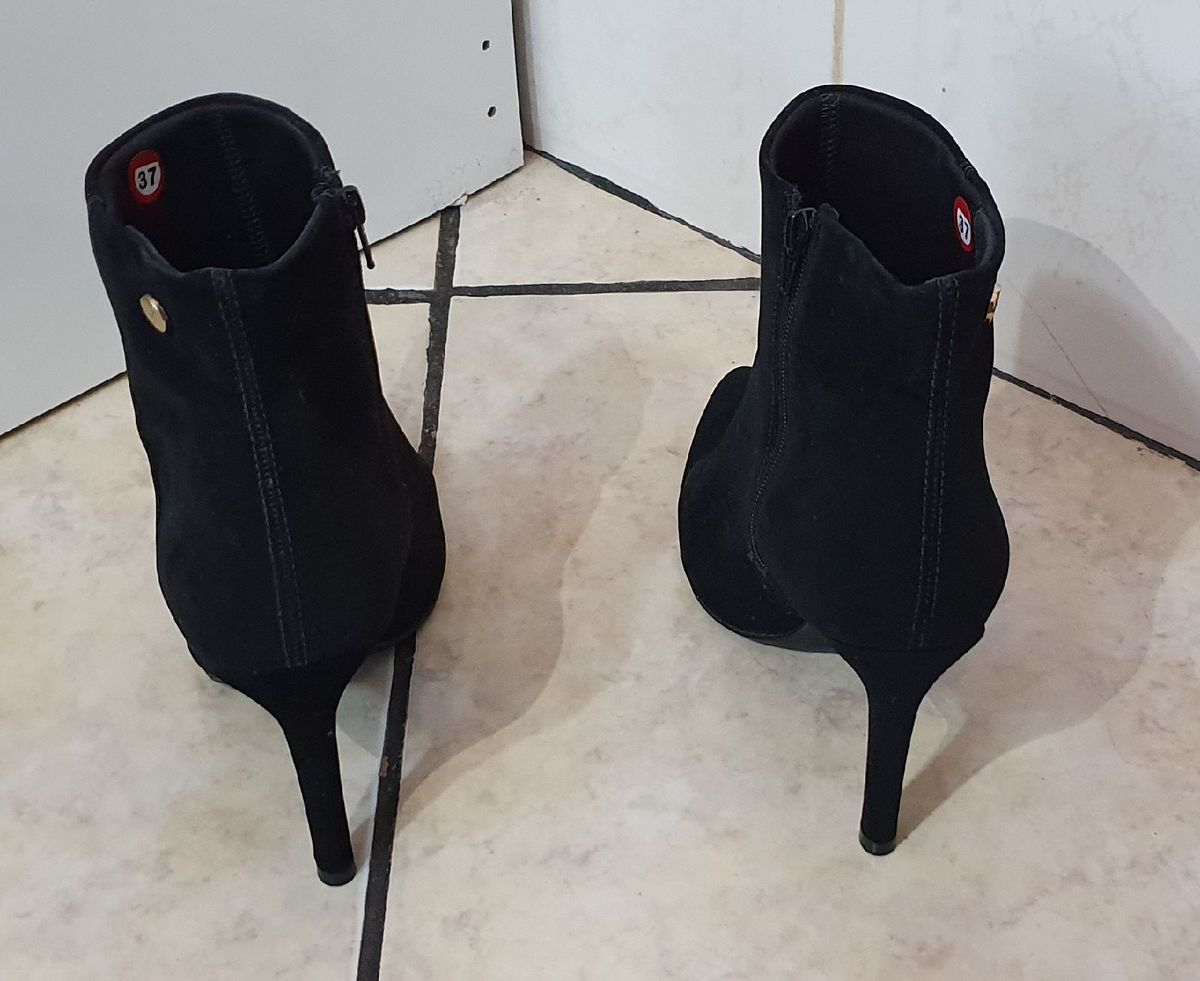 bota feminina vizzano cano curto
