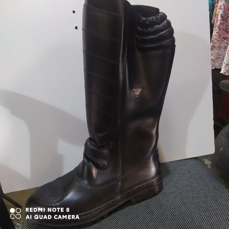 Bota sales profissional feminina