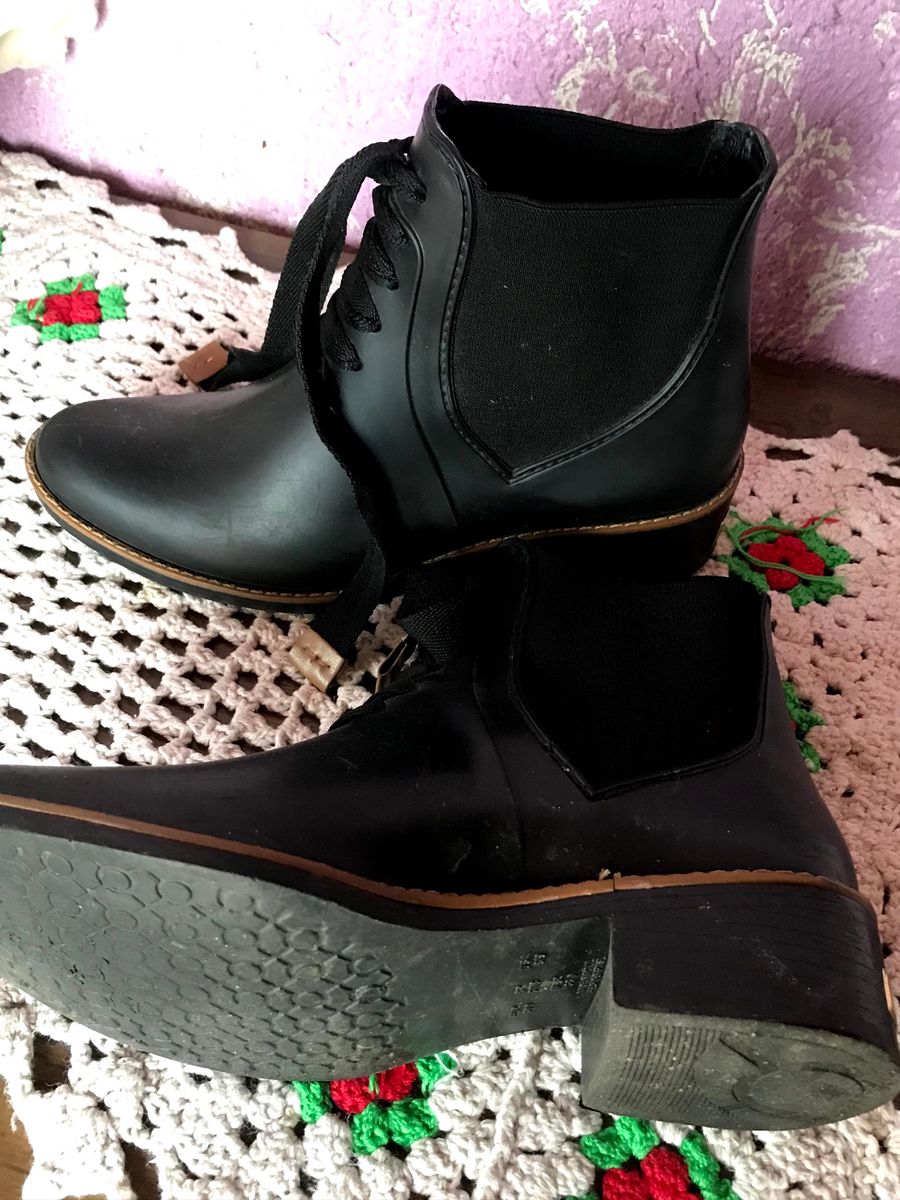 bota em pvc feminina