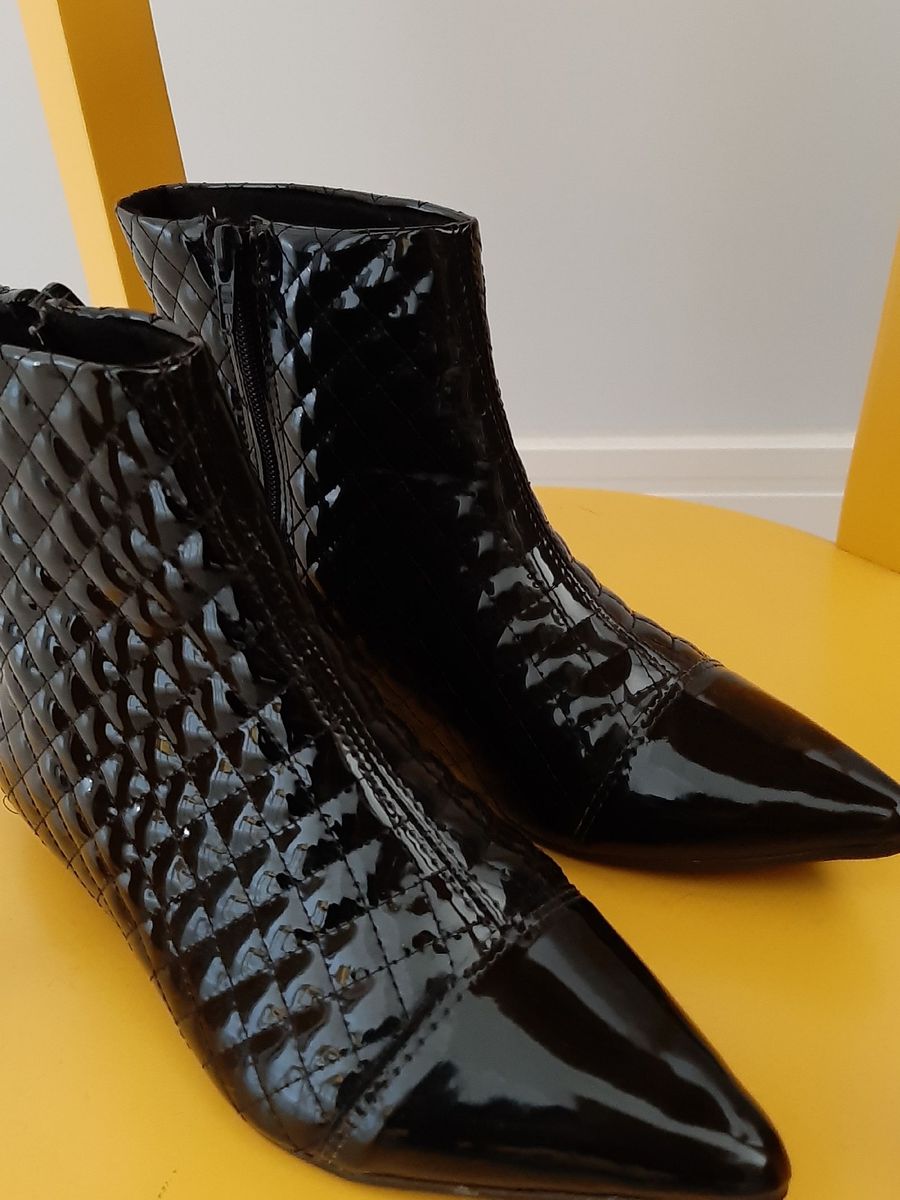 bota rasteira bico fino