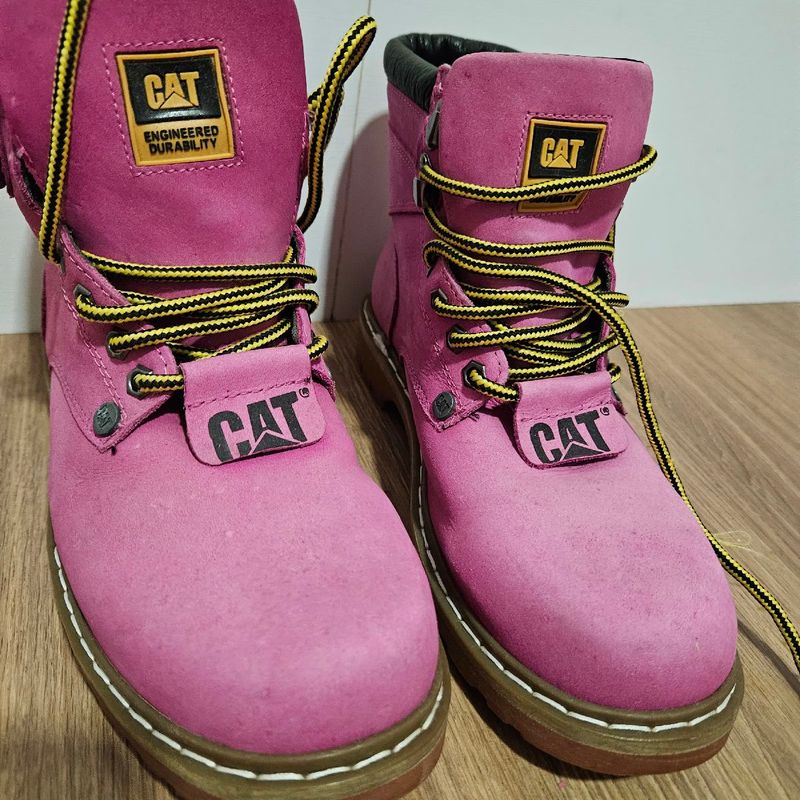 Bota caterpillar botina couro rosa em Promoção na Americanas