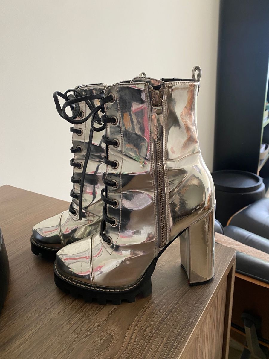 Bota 2024 rosa cha