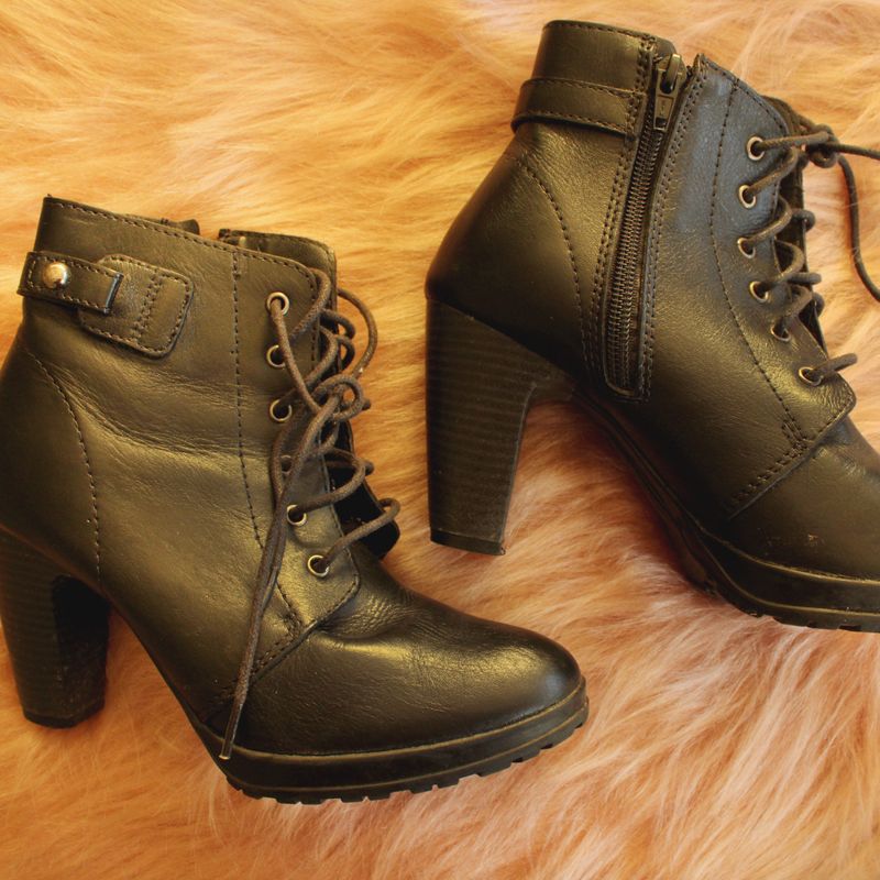 Bota vintage feminina store preta