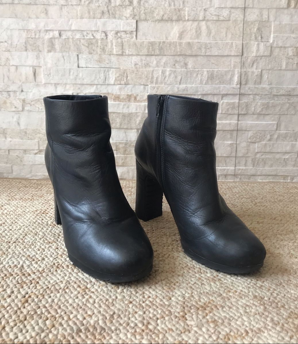 bota salto tratorado arezzo