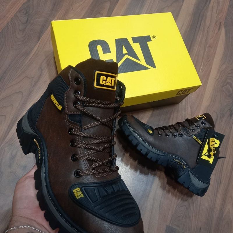 Bota Masculina Caterpillar em Couro Marrom, Adventure Shoes